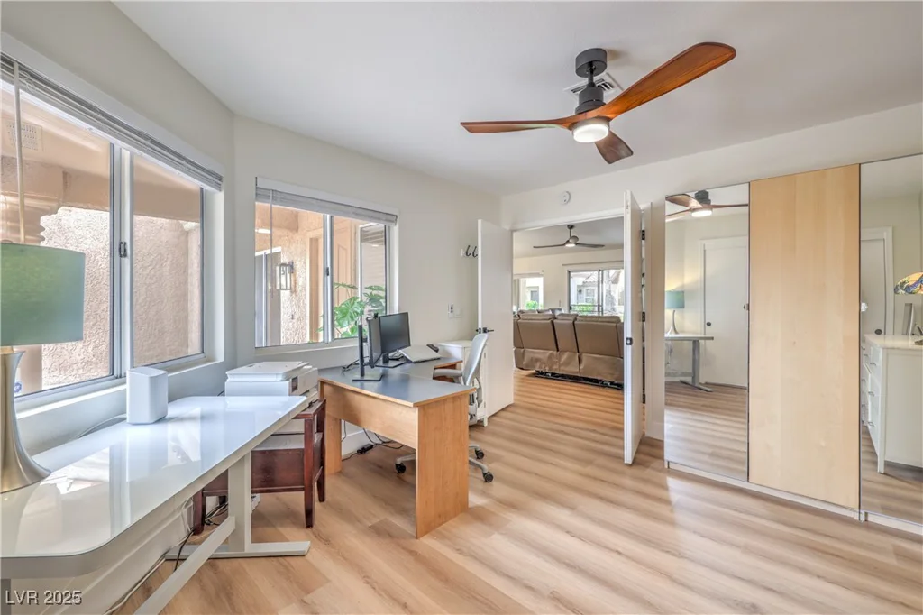 8513 Glenmount, Las Vegas, NV 89134