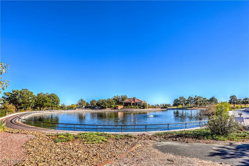 8513 Glenmount, Las Vegas, NV 89134