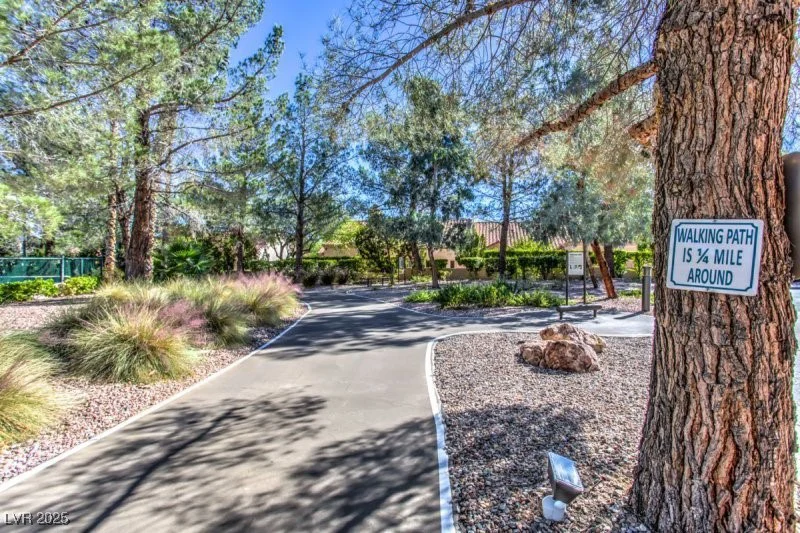 8513 Glenmount, Las Vegas, NV 89134