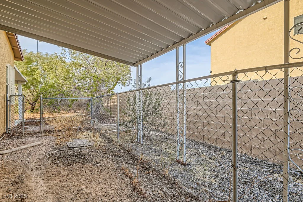 7568 Shadow Estates, Las Vegas, NV 89113