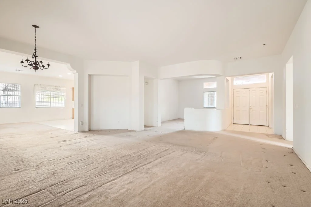 7568 Shadow Estates, Las Vegas, NV 89113