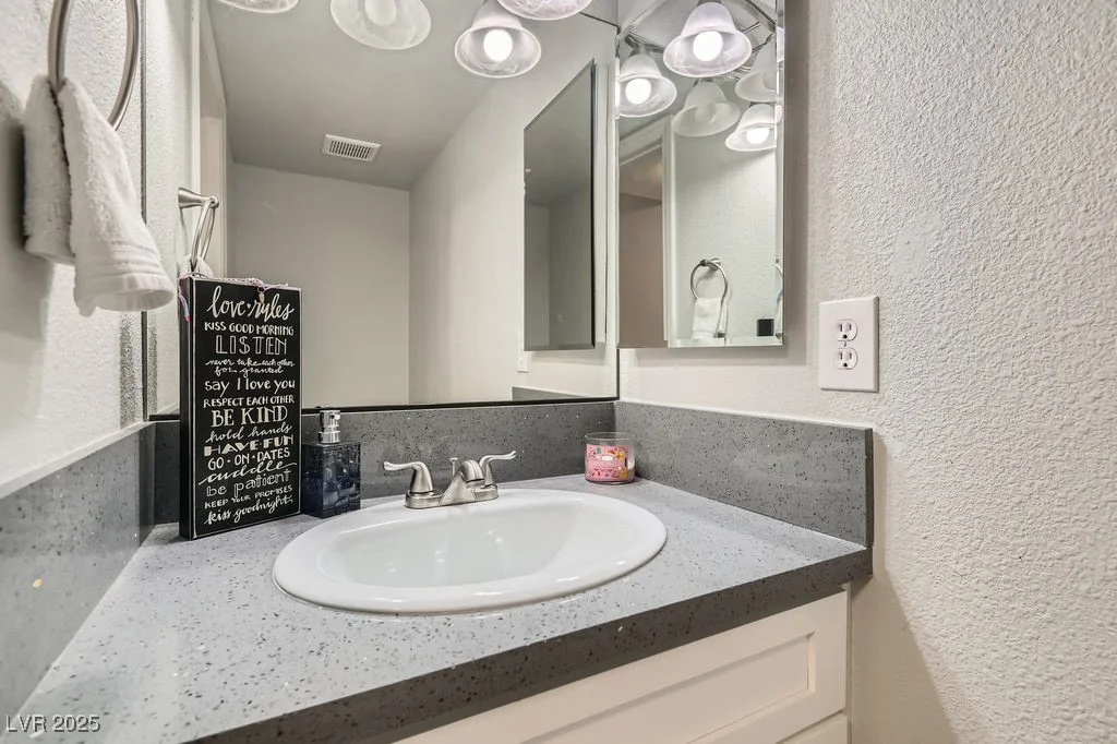 3609 Laguna Del Sol, Las Vegas, NV 89121