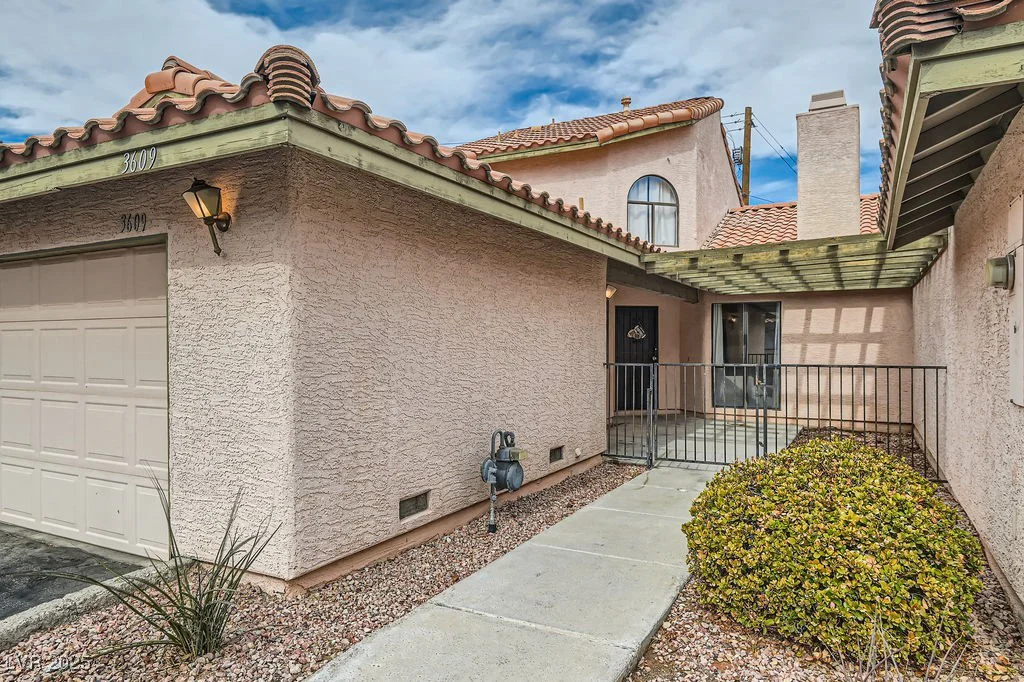 3609 Laguna Del Sol, Las Vegas, NV 89121