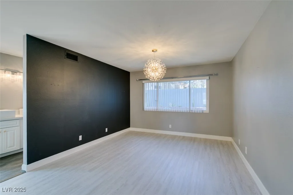 4731 Torrence, Las Vegas, NV 89103