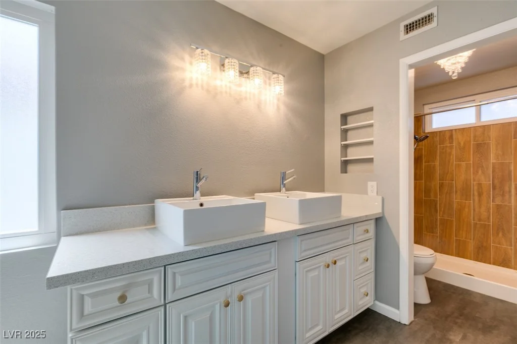 4731 Torrence, Las Vegas, NV 89103