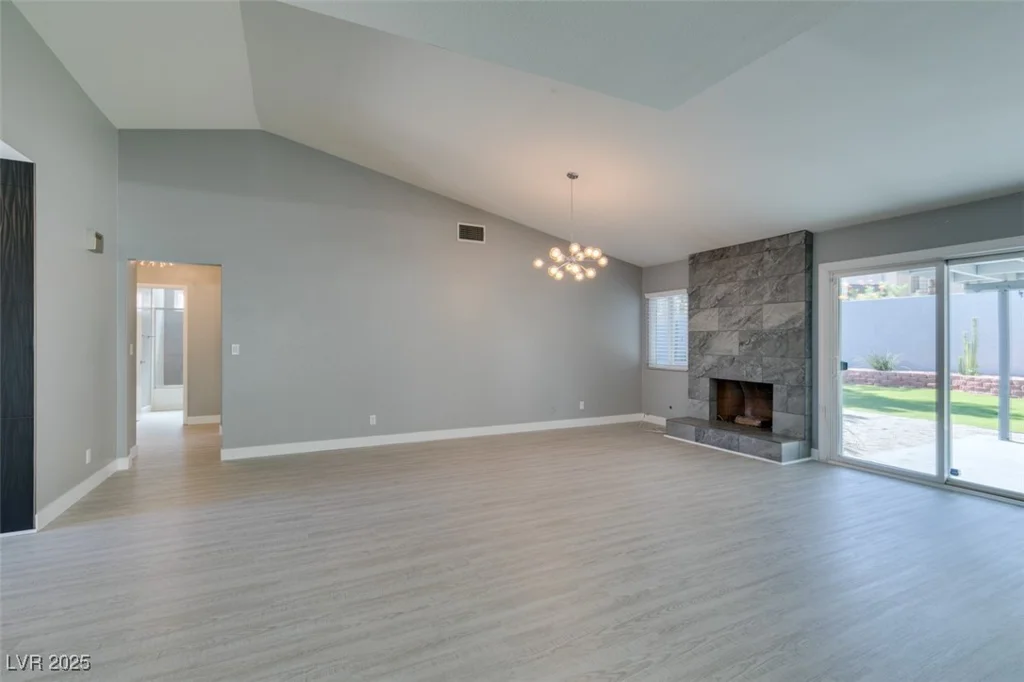 4731 Torrence, Las Vegas, NV 89103