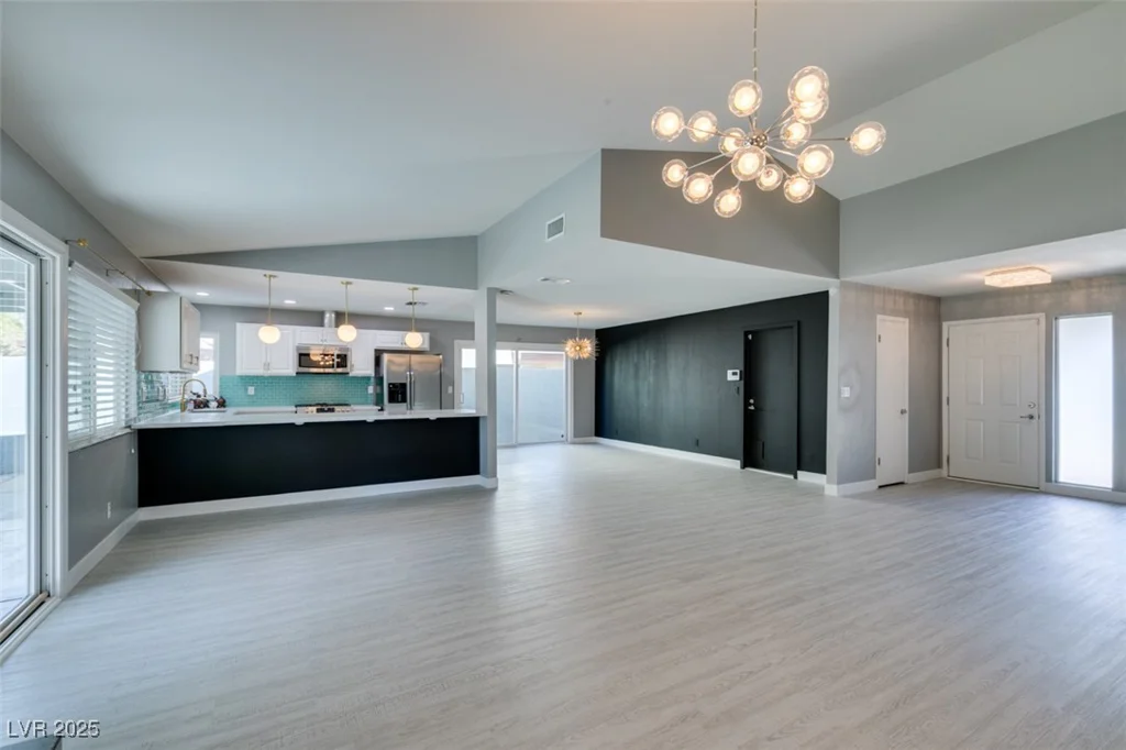 4731 Torrence, Las Vegas, NV 89103