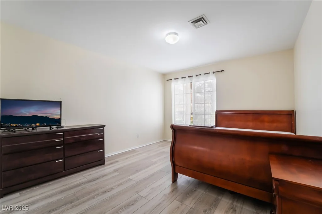 4869 Torrey Pines, Las Vegas, NV 89103