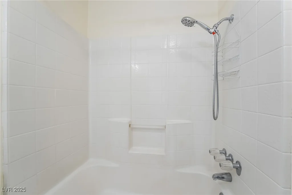 4869 Torrey Pines, Las Vegas, NV 89103