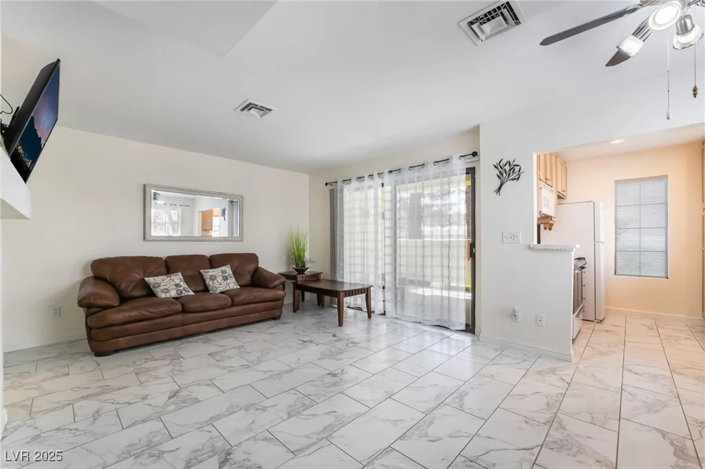 4869 Torrey Pines, Las Vegas, NV 89103