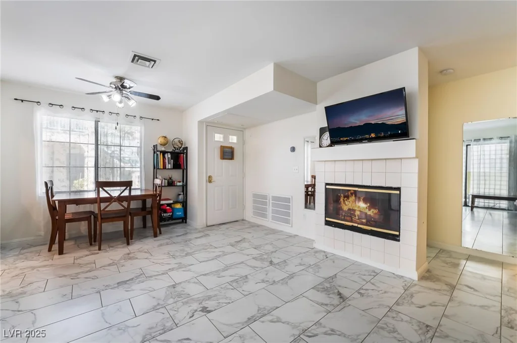 4869 Torrey Pines, Las Vegas, NV 89103