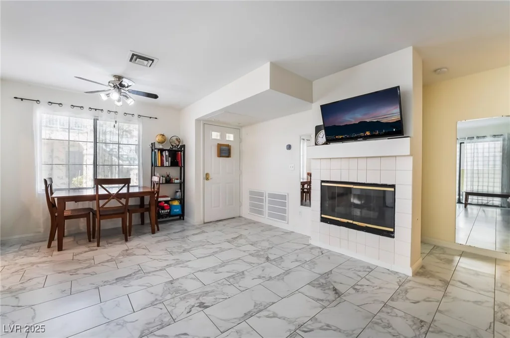 4869 Torrey Pines, Las Vegas, NV 89103