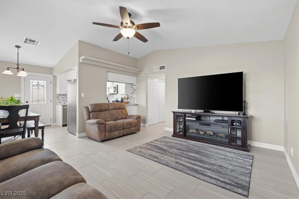 5001 Morris, Las Vegas, NV 89122