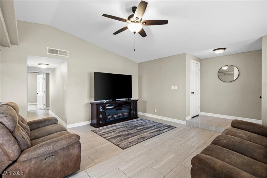 5001 Morris, Las Vegas, NV 89122