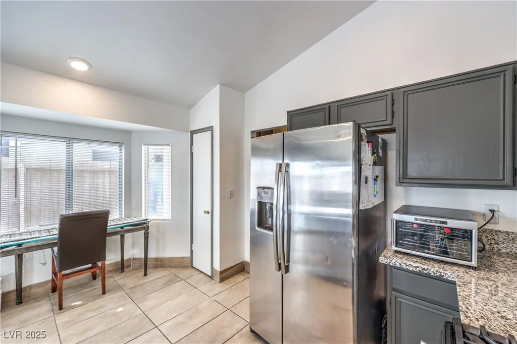2744 Ironside, Las Vegas, NV 89108