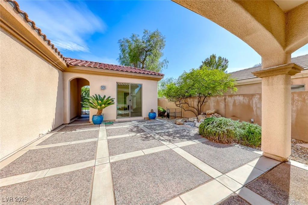 14 Hunt Valley, Henderson, NV 89052