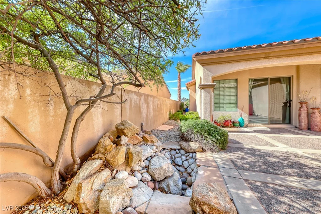 14 Hunt Valley, Henderson, NV 89052