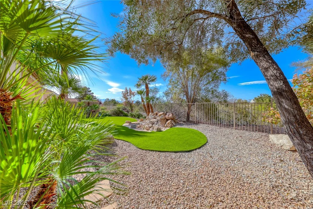 14 Hunt Valley, Henderson, NV 89052