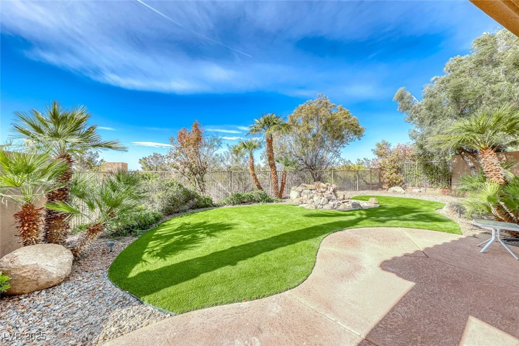 14 Hunt Valley, Henderson, NV 89052