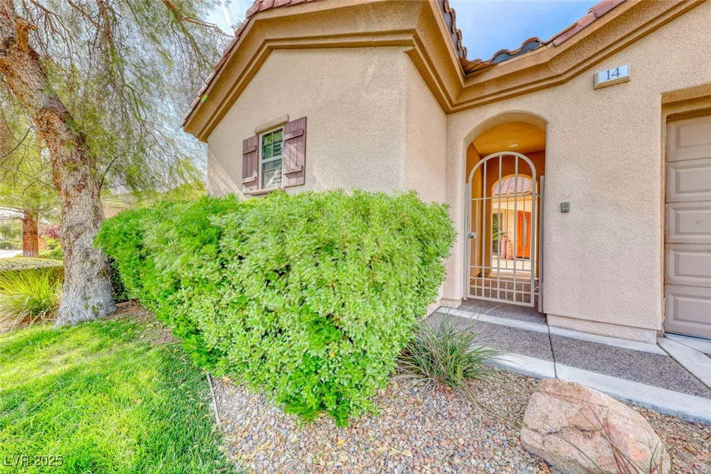 14 Hunt Valley, Henderson, NV 89052