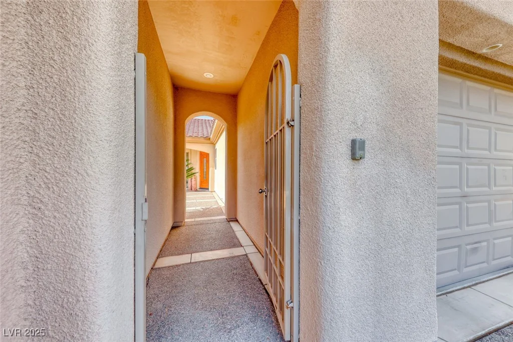 14 Hunt Valley, Henderson, NV 89052