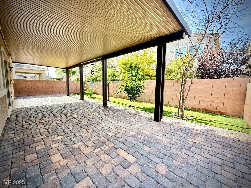 6639 Ivory Dove, Las Vegas, NV 89148