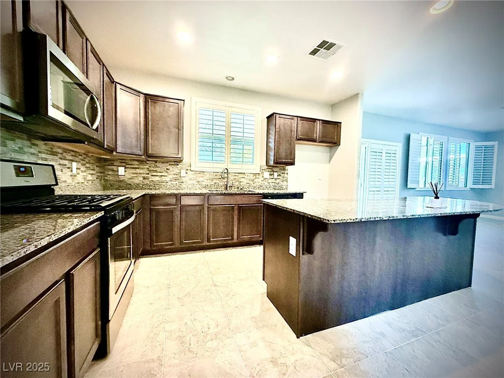 6639 Ivory Dove, Las Vegas, NV 89148
