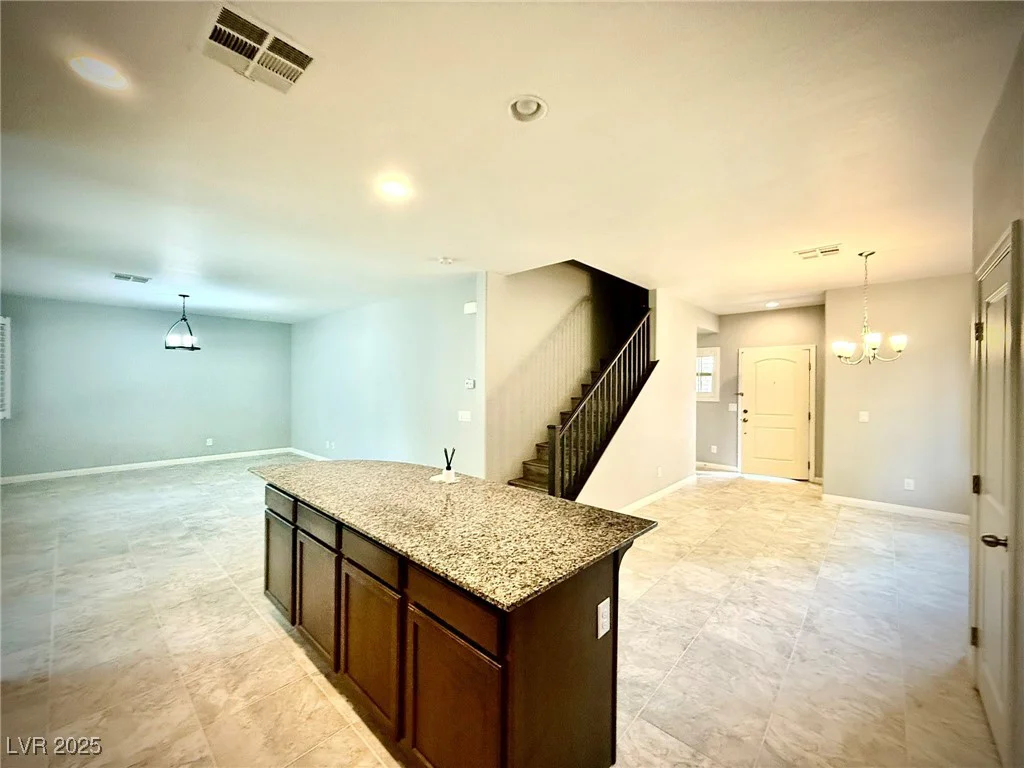 6639 Ivory Dove, Las Vegas, NV 89148