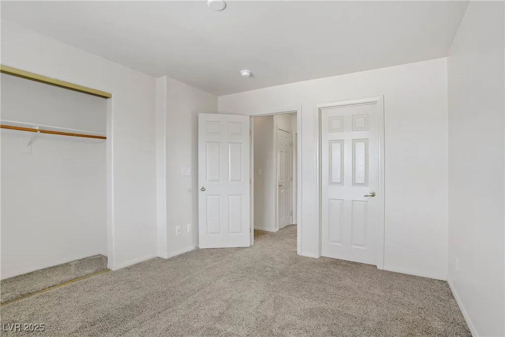 5135 Paradise Valley, Las Vegas, NV 89156