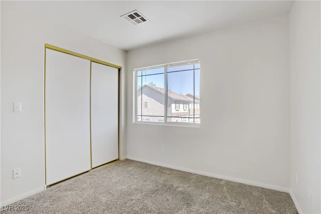 5135 Paradise Valley, Las Vegas, NV 89156