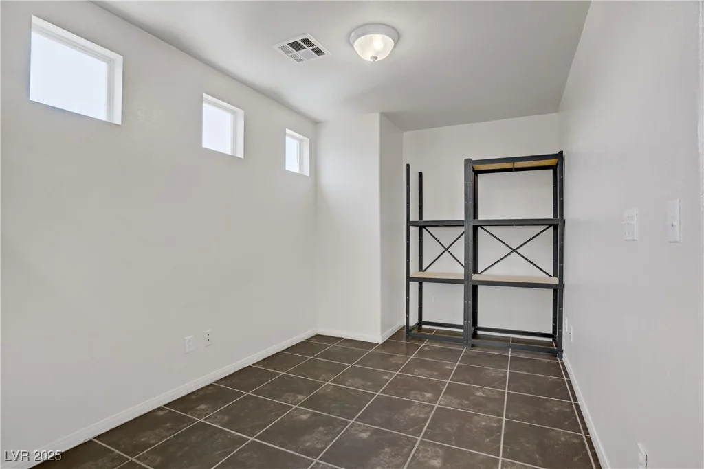 5135 Paradise Valley, Las Vegas, NV 89156
