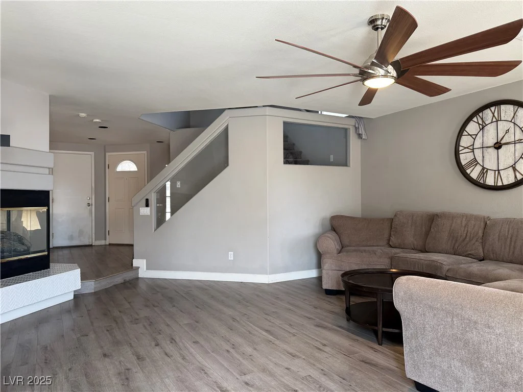 9509 Arrowhead Falls, Las Vegas, NV 89148