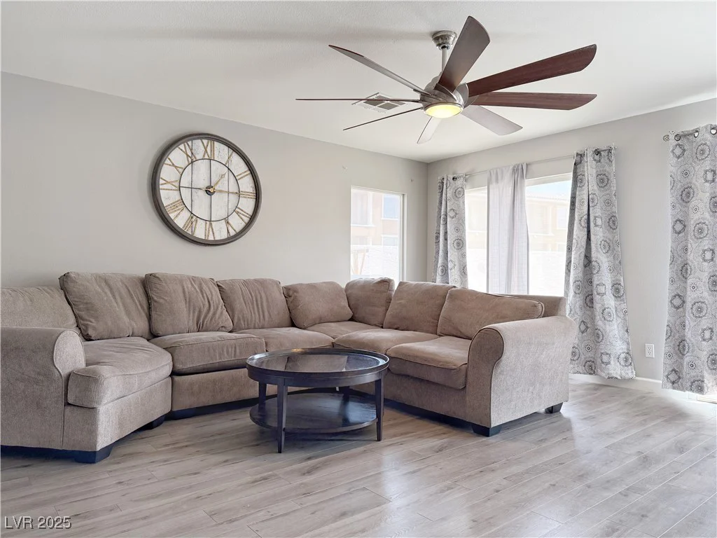 9509 Arrowhead Falls, Las Vegas, NV 89148