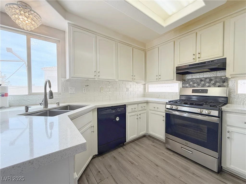 9509 Arrowhead Falls, Las Vegas, NV 89148