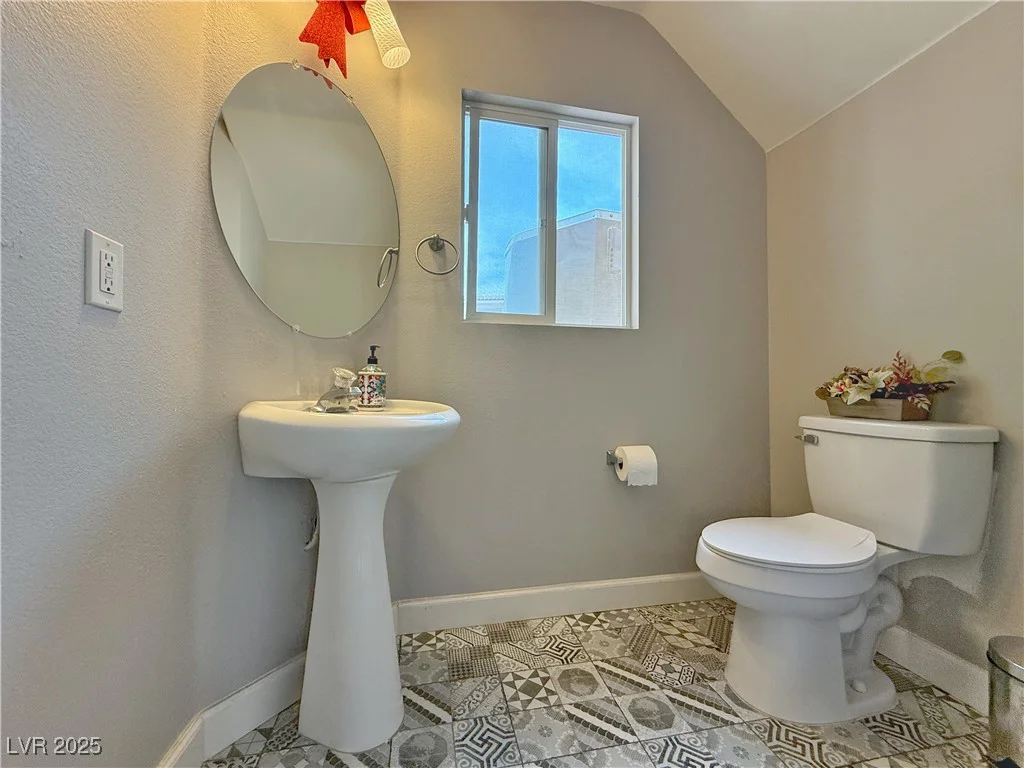 9509 Arrowhead Falls, Las Vegas, NV 89148