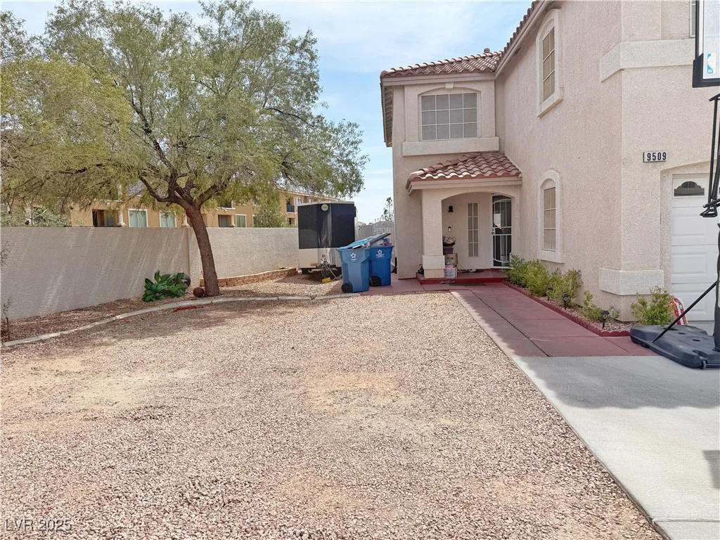 9509 Arrowhead Falls, Las Vegas, NV 89148