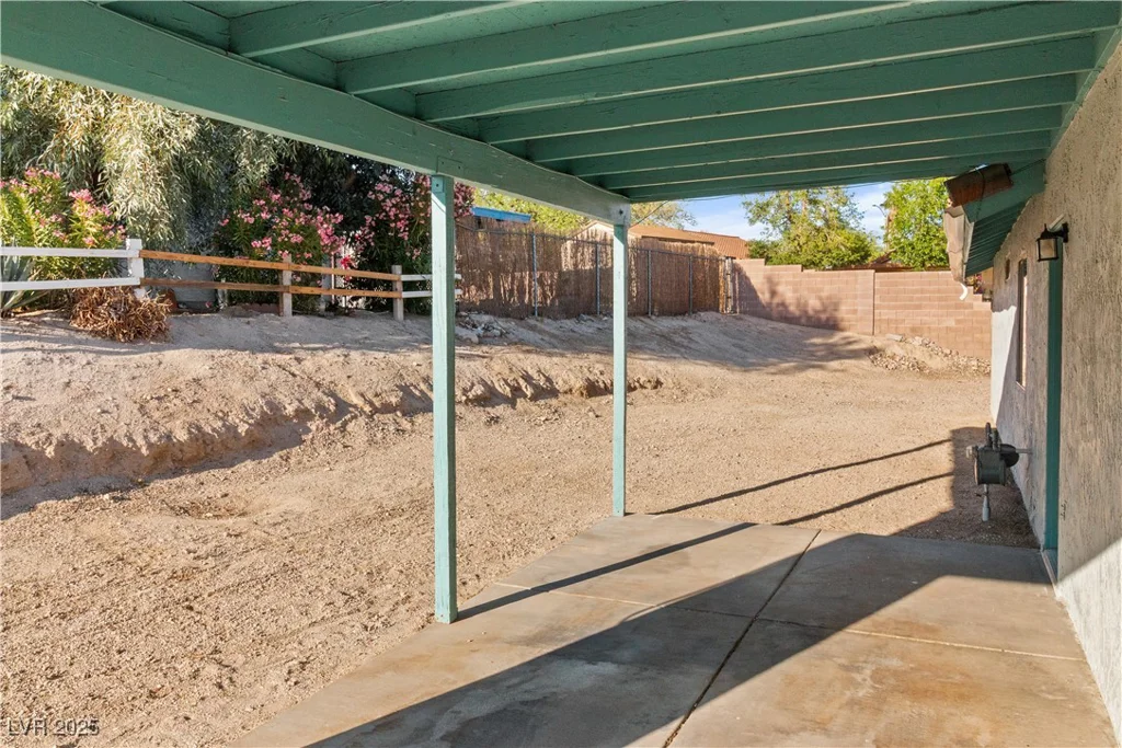 1775 Esteban, Laughlin, NV 89029