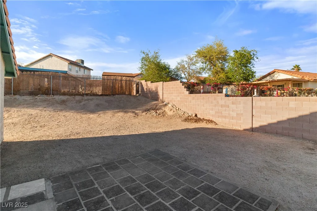 1775 Esteban, Laughlin, NV 89029