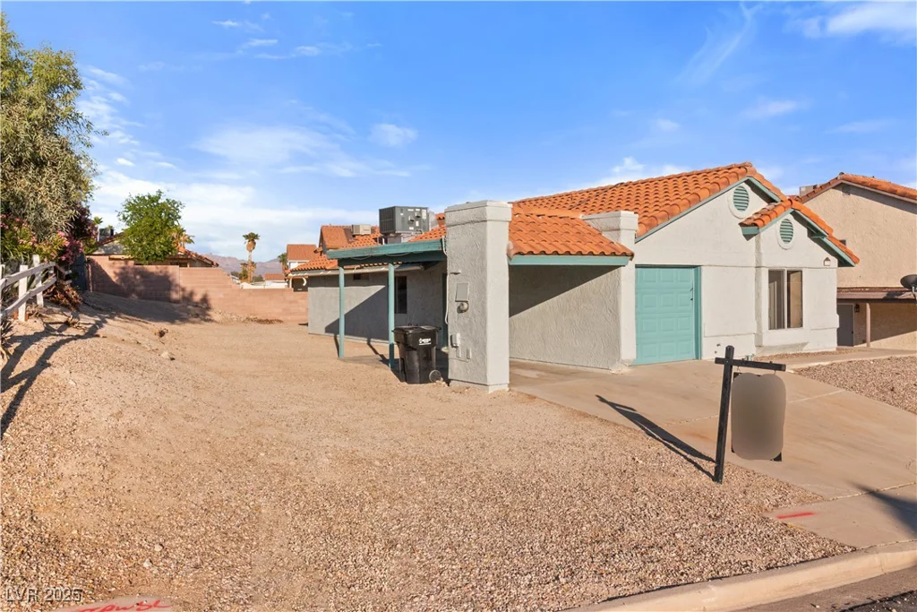 1775 Esteban, Laughlin, NV 89029