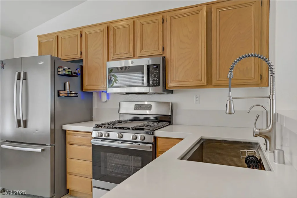 1830 Ginger Blossom, North Las Vegas, NV 89031
