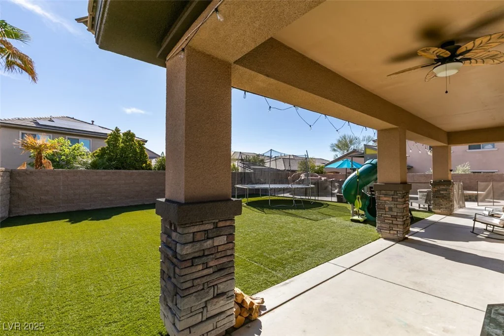 7256 Bugler Swan, North Las Vegas, NV 89084