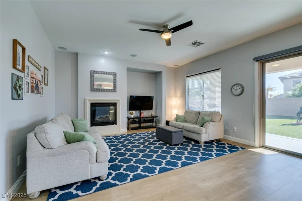 7256 Bugler Swan, North Las Vegas, NV 89084