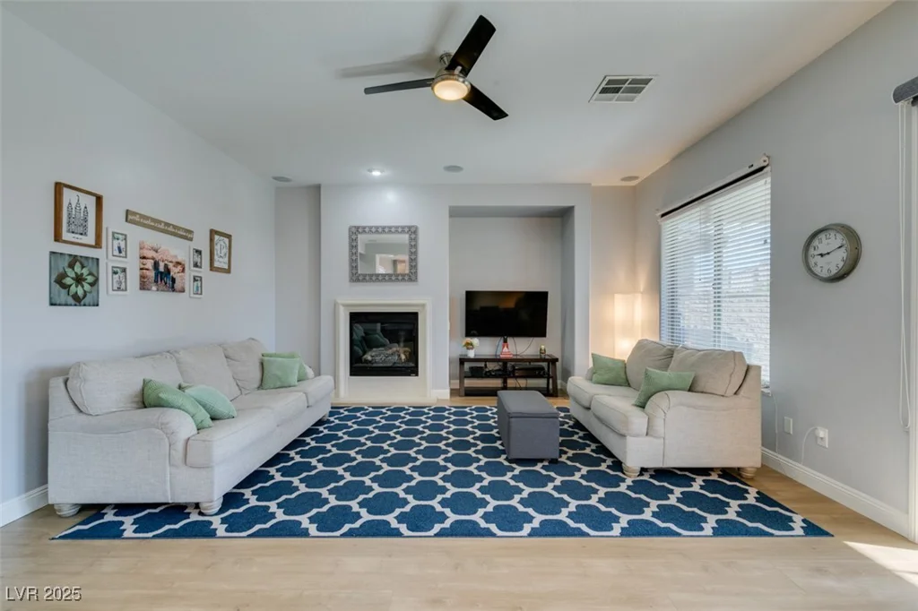 7256 Bugler Swan, North Las Vegas, NV 89084