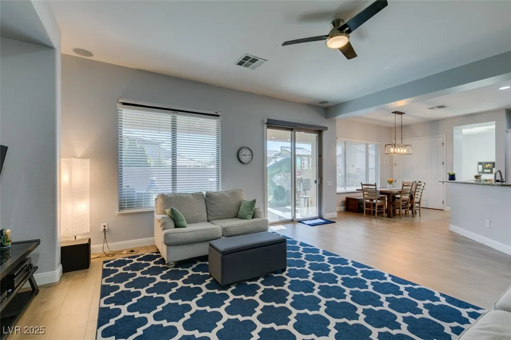 7256 Bugler Swan, North Las Vegas, NV 89084