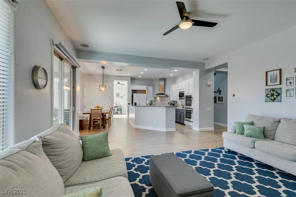 7256 Bugler Swan, North Las Vegas, NV 89084