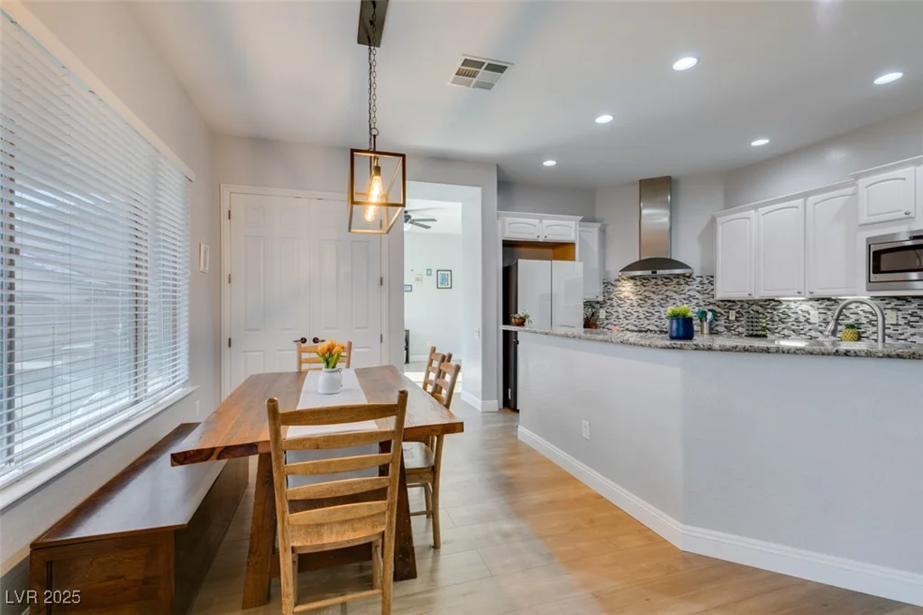 7256 Bugler Swan, North Las Vegas, NV 89084