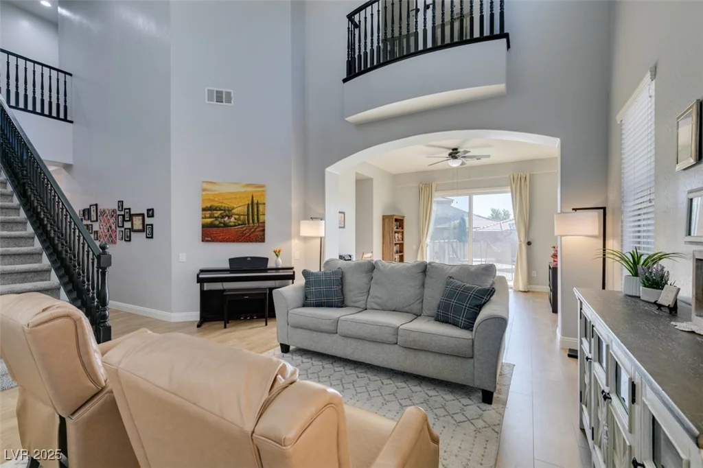 7256 Bugler Swan, North Las Vegas, NV 89084