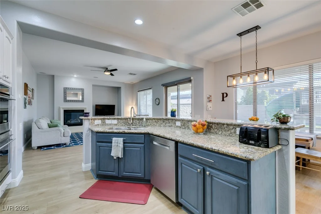 7256 Bugler Swan, North Las Vegas, NV 89084