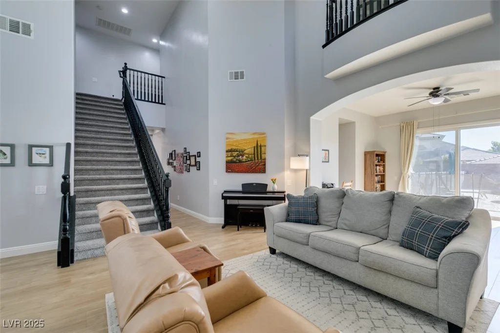 7256 Bugler Swan, North Las Vegas, NV 89084