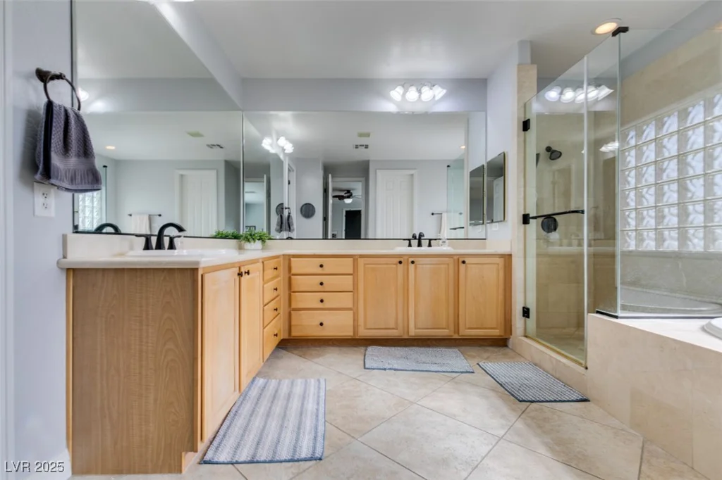 7256 Bugler Swan, North Las Vegas, NV 89084